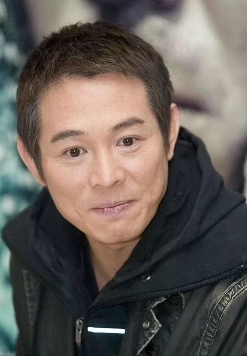 李连杰最近的照片,岁月痕迹难掩武术宗师魅力